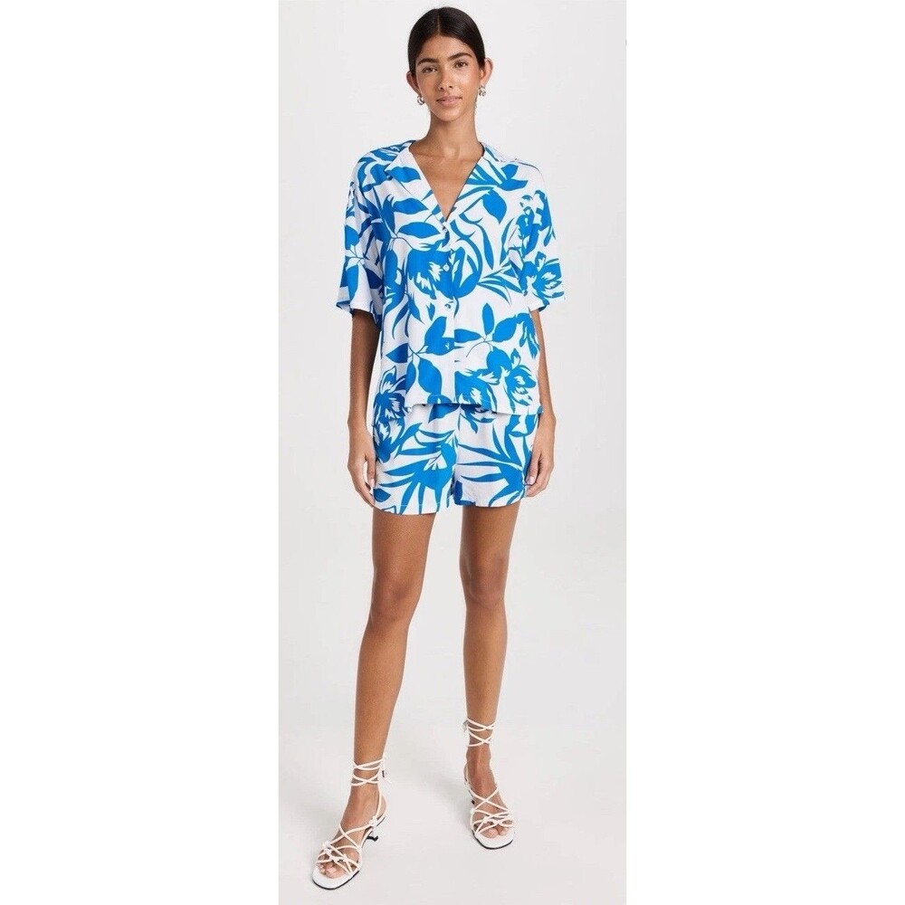 MinkPink Blue And White Floral Women’s Top Size XXL Button Up Beachwear Summer - Picture 2 of 6